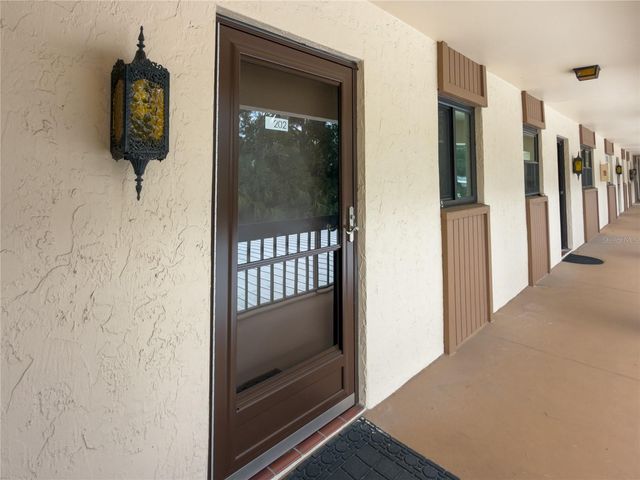 2448 CLUBHOUSE DRIVE 202, Sarasota, FL 34232