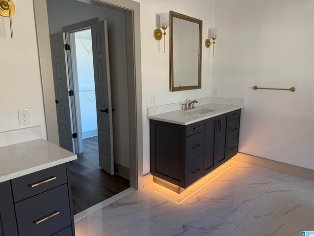 7855 BRAE VILLAGE DRIVE, Morris, AL 35116