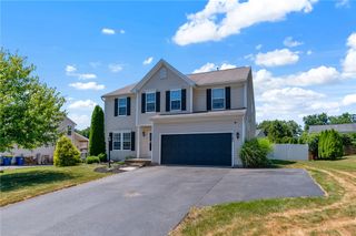 3193 Peacock Circle, Macedon, NY 14502