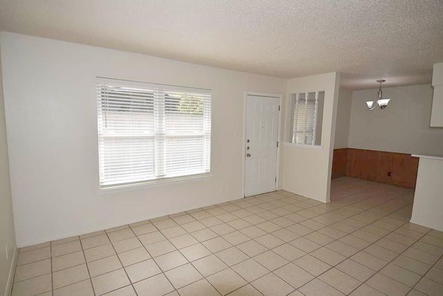 3319 Dolphin DR A, Austin, TX 78704