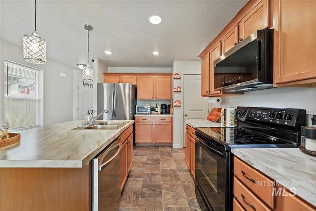 12149 W Greenstone St., Nampa, ID 83651