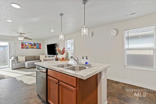 12149 W Greenstone St., Nampa, ID 83651