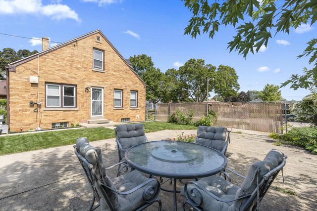 4319 N 74th STREET, Milwaukee, WI 53216