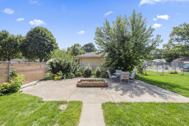 4319 N 74th STREET, Milwaukee, WI 53216