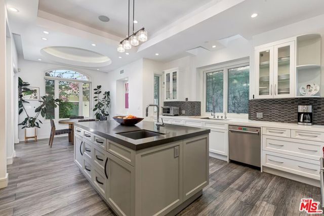 714 Euclid Street, Santa Monica, CA 90402