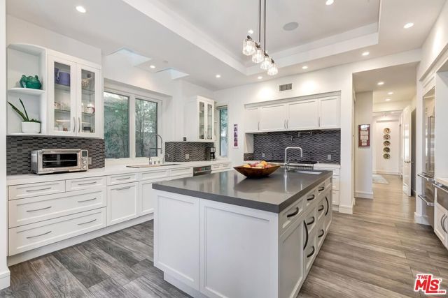 714 Euclid Street, Santa Monica, CA 90402