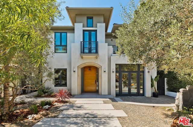714 Euclid Street, Santa Monica, CA 90402