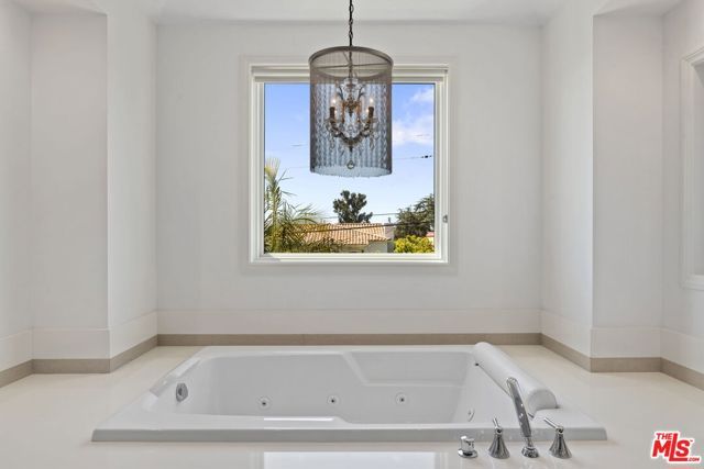 714 Euclid Street, Santa Monica, CA 90402