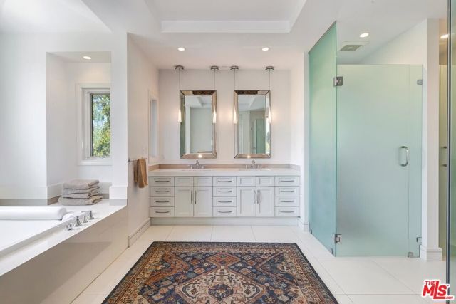 714 Euclid Street, Santa Monica, CA 90402
