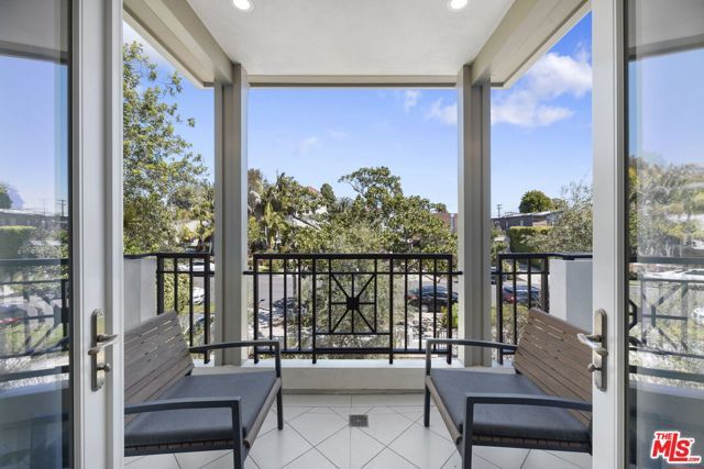 714 Euclid Street, Santa Monica, CA 90402