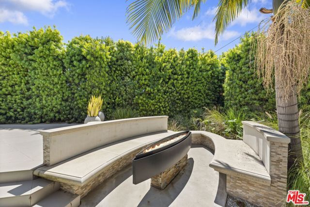714 Euclid Street, Santa Monica, CA 90402