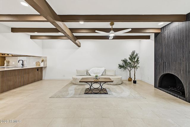 5621 N PALACIO Place, Phoenix, AZ 85014