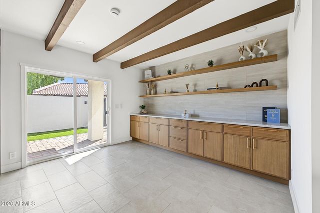 5621 N PALACIO Place, Phoenix, AZ 85014