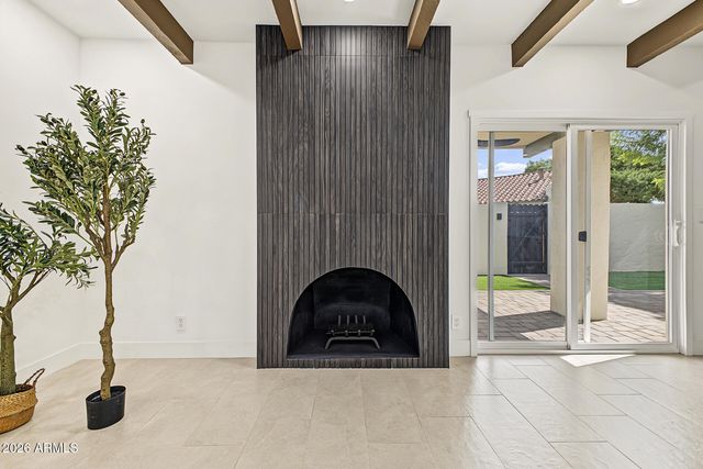 5621 N PALACIO Place, Phoenix, AZ 85014