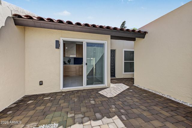 5621 N PALACIO Place, Phoenix, AZ 85014