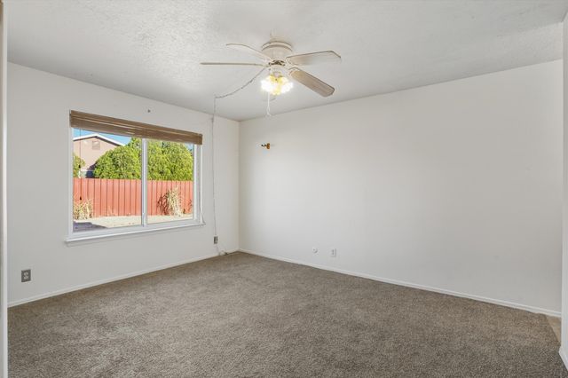 6016 Unitas Lane NW, Albuquerque, NM 87114