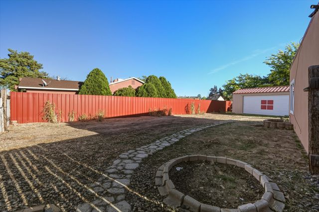 6016 Unitas Lane NW, Albuquerque, NM 87114