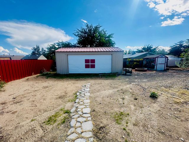 6016 Unitas Lane NW, Albuquerque, NM 87114