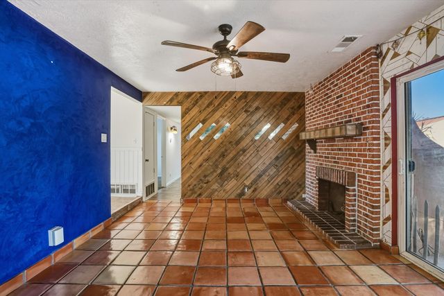 6016 Unitas Lane NW, Albuquerque, NM 87114