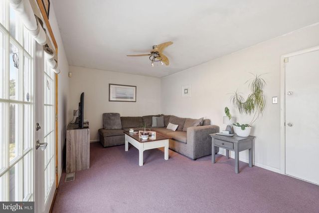 138 CEDARBROOK LN, Tuckerton, NJ 08087