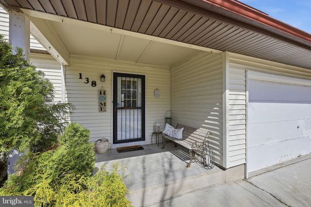 138 CEDARBROOK LN, Tuckerton, NJ 08087