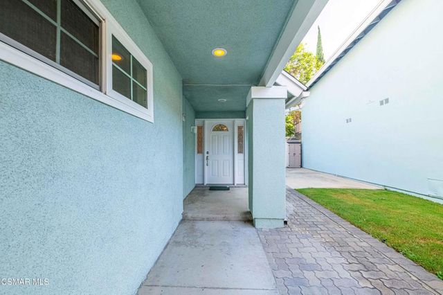 30730 Davey Jones Drive, Agoura Hills, CA 91301