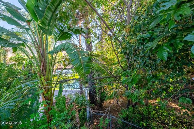 30730 Davey Jones Drive, Agoura Hills, CA 91301