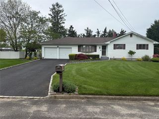 15 Donald Street, Port Jefferson Station, NY 11776