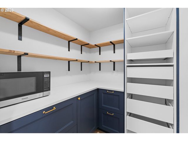 12850 Sw 22ND St, Beaverton, OR 97008