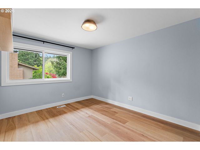 12850 Sw 22ND St, Beaverton, OR 97008