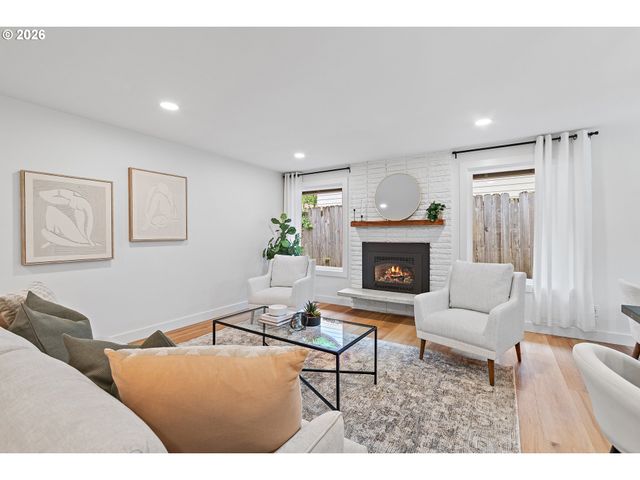 12850 Sw 22ND St, Beaverton, OR 97008