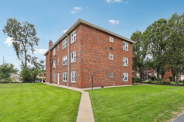 10805 S Pulaski Road 4, Chicago, IL 60655