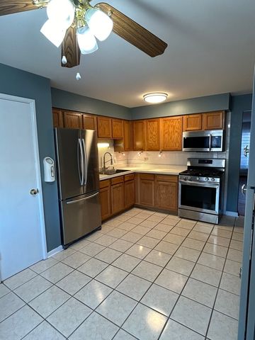 10805 S Pulaski Road 4, Chicago, IL 60655