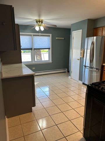 10805 S Pulaski Road 4, Chicago, IL 60655