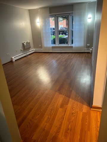 10805 S Pulaski Road 4, Chicago, IL 60655