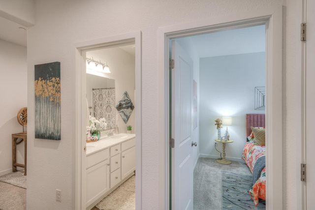 1404 Jim HInes, Olivehurst, CA 95961
