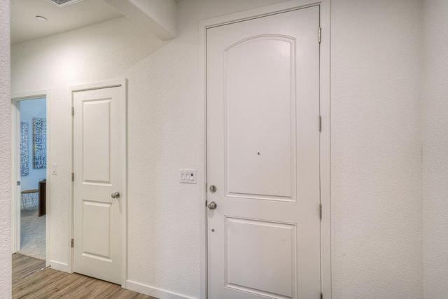 1404 Jim HInes, Olivehurst, CA 95961
