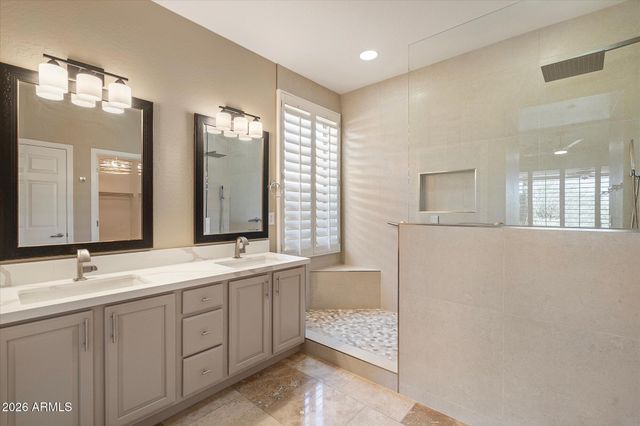 40744 N NOBLE HAWK Court, Anthem, AZ 85086