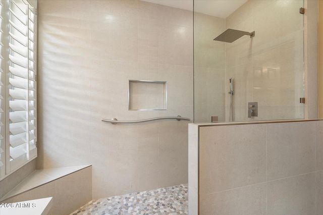 40744 N NOBLE HAWK Court, Anthem, AZ 85086
