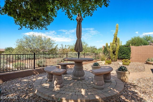 40744 N NOBLE HAWK Court, Anthem, AZ 85086