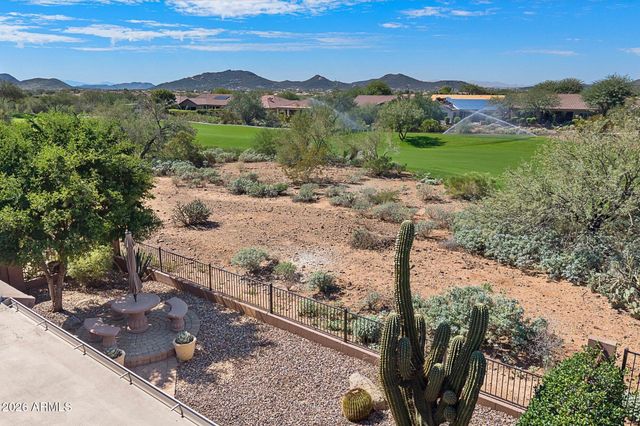 40744 N NOBLE HAWK Court, Anthem, AZ 85086