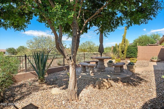 40744 N NOBLE HAWK Court, Anthem, AZ 85086