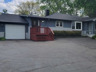 24049 W Grass Lake Road, Antioch, IL 60002