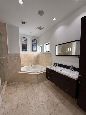 8881 SW 28th St 0, Miami, FL 33165