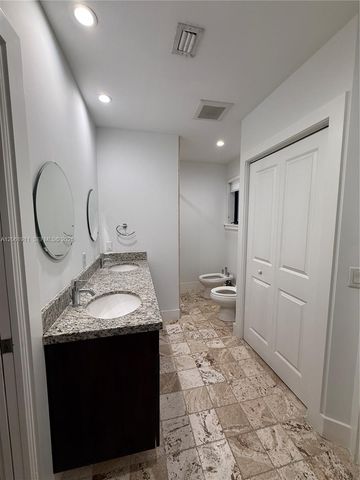 8881 SW 28th St 0, Miami, FL 33165