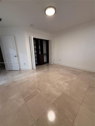 8881 SW 28th St 0, Miami, FL 33165