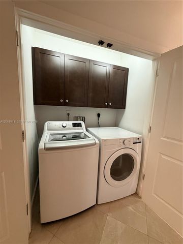 8881 SW 28th St 0, Miami, FL 33165