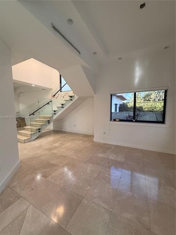 8881 SW 28th St 0, Miami, FL 33165