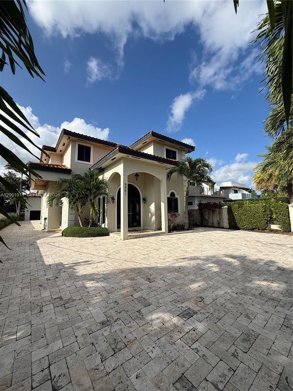 8881 SW 28th St 0, Miami, FL 33165