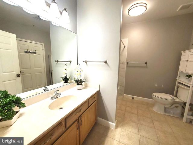 2433 WENTWORTH DR, Crofton, MD 21114